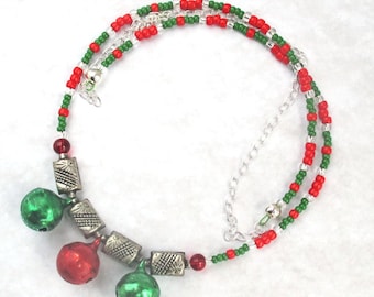 Christmas Necklace, Xmas Jewelry, Holiday Necklace, Red Green Jewelry, Jingle Bell Necklace, Red Green Necklace, Length up to 30 1/2in