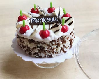 Miniature Cake,Miniature Vanilla Favor Cakes,Dollhouse Bakery,Cakes,Miniature Fruit Cake,Flak food,Dollhouse Cakes,Fruit Cakes