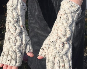 Neutral Fingerless Mittens,Mittens,Mitts,Fingerless Gloves,Handknitted Mittens,Handknitted Gloves,Gloves,Cable Pattern Mittens,Wrist Warmers