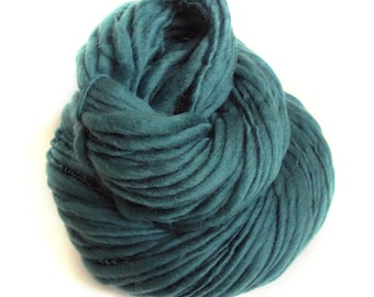 Chunky yarn merino wool yarn hand dyed yarn handspun yarn chunky merino wool bulky yarn weaving yarn thick and thin yarn art yarn weaving