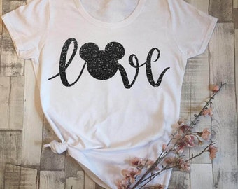 Disney Love tshirt- Disney shirts for family- Disney shirt adult- Kids Disney shirts- women clothing- Disneyland- Disney gift- Disney ears
