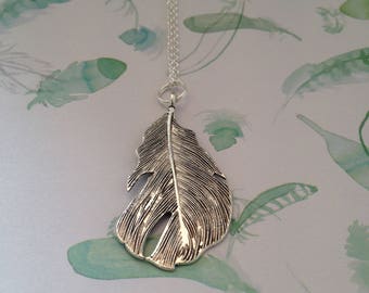 Chain feather, necklace pendant