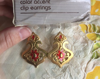 NIB Vintage Avon Color Accent Clip Earrings, 1990