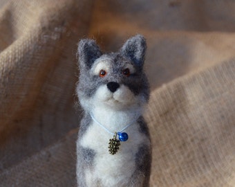 Needle felted wolf of winterfell,grey wolf handmade direwolf
