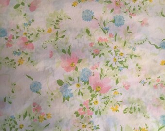 Vtg Twin Flat Bed Sheet - White with Pastel Pink, Blue and Yellow Flowers - JC Penney