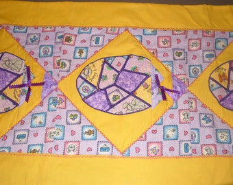 Easter table runner- quilted