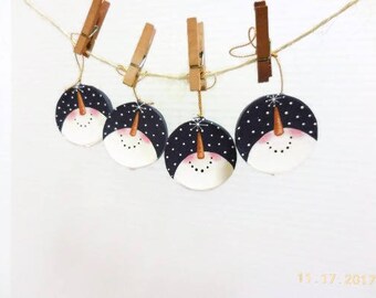 Snowmen Gazing At Stars Tole Painted Ornaments | Circular Snowman Face Ornaments