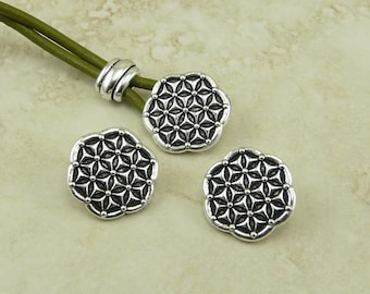 3 TierraCast Flower of Life Buttons > Floral Pattern Texture Wrap Button - Silver Plated LEAD FREE Pewter - I ship Internationally 6570
