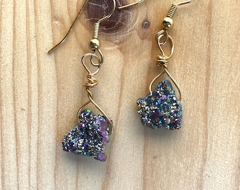 Iridescent earrings, druzy earrings, Iridescent druzzy earrings