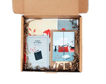 Gift box 2 - For the voracius reader (1 daily book, 1 mini calendar, 2 prints A5)