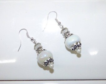PEARLY WHITE PEARL EARRINGS