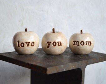 Gifts for mom / Mother's Day gift for her / 3 white love you mom apples / gift for women / apples gift / gifts for mothers