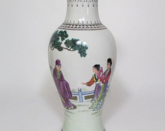 Chinese porcelain vase