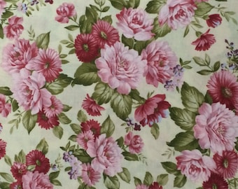 Cotton Fabric / Pink Floral Fabric / Pink Fabric / Quilting Fabric / Floral Quilting Fabric / Pink Floral Cotton Fabric / Hobby Lobby Fabric