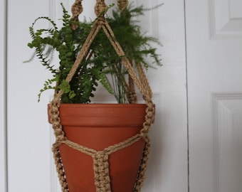 Macrame Plant Hanger // Neutral // Tan