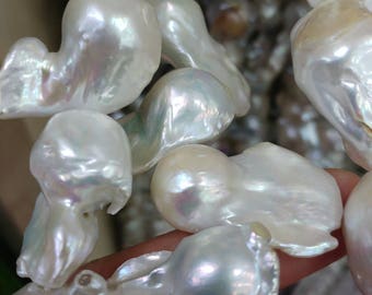 Large Baroque Pearl Fresh water 1 pc aprx 25 mm