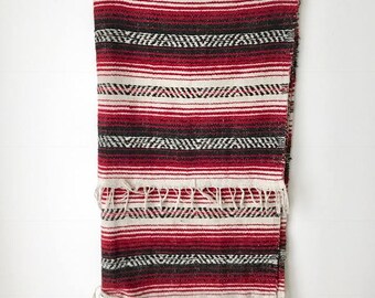 Vintage MEXICAN SERAPE BLANKET / Yoga Blanket / Bohemian Beach Blanket / SouthWestern Black Grey Red White