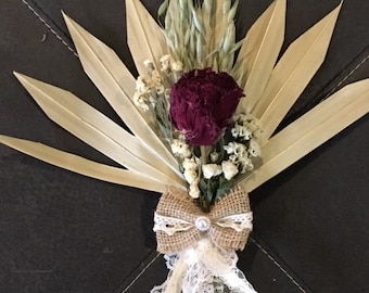 Rose and Palm leaf dried flower bouquet arrangement