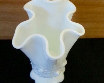 Fluted; Milk Glass Vase; Approx. 4 x 6 in. FREE SHIPPING !!!