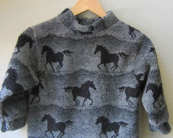 Fleece Pullover Horse Print Unisex Gender Neutral Grey Blue Running Horses Size 4 Size 5