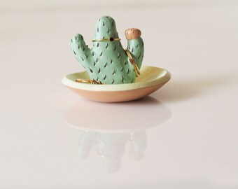 Cactus ring holder with jewelry dish - Cactus ring dish - Cacti jewelry holder - Cactus art - Ceramic cactus jewelry storage - Ring tree