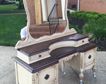 SOLD to Tonia-Vintage Romantic Large Vanity