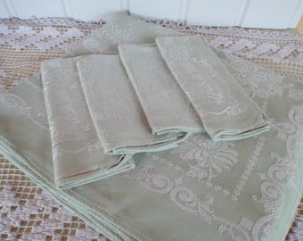 Vintage Green Damask Tablecloth and Four Serviettes/Knapkins