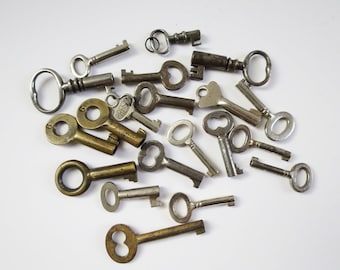 20 Vintage skeleton keys, Old skeleton keys, Vintage keys, Key collection, Gifts decoration, Antique skeleton keys, Mini Heart Keys