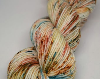 hand dyed yarn, hand painted yarn, handpainted yarn, superwash merino yarn, kettle dyed yarn, dk, speckled yarn, speckles, speckle dyed yarn