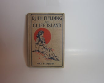 Ruth Feilding On Cliff Island 1915