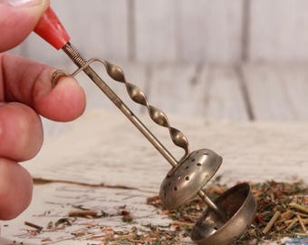 Tea strainer, Tea infuser, Tea strainer spoon, Tea ball infuser, Vintage tea stainer, Strainer on a spring, Tea ball, Vintage tea time, Gift