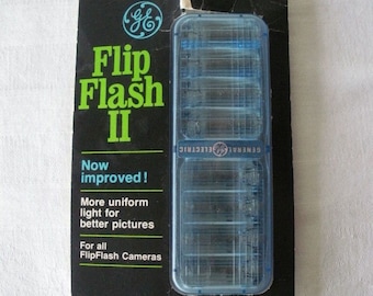 Vintage GE Flip Flash II UNUSED in Original Package One unit = 8 Flashes---For all FlipFlash Cameras General Electric