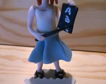 Decorative figurine: centerpiece made of cold porcelain