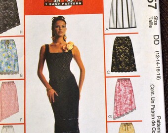 Sewing Pattern McCall's 3857 Misses' Skirts Waist 26-32 Inches Complete UNCUT