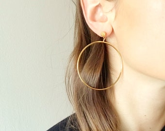 Simple Hoop Earring - Hypoallergenic Titanium