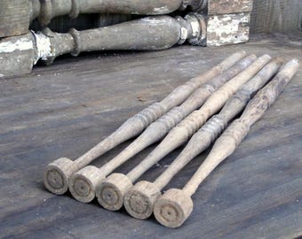 Vintage Furniture Salvage, Barn Wood Grey, Chair Spindles, Reclaimed Wood, Craft Supply, Repurpose Supply, Home Decor