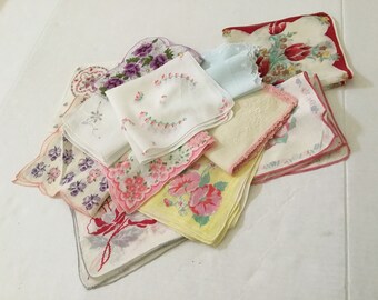 Vintage Handkerchiefs / Lot of 12
