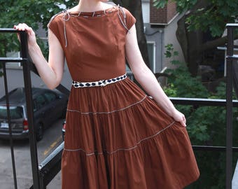 Vintage 1950s Cotton Dress XS S - Chocolate Malt - Full Skirt