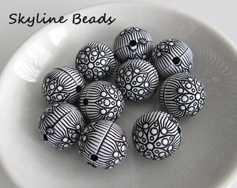 10 Black and White Round Acrylic Beads - 18mm