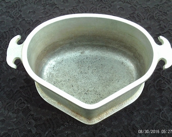 Vintage Guardian Service Cookware,Triangle Cast Aluminum Casserole Pot,Roasting Pot,Metal Craft Corp. 1930-1956,Triangular Stock Pot,Heavy