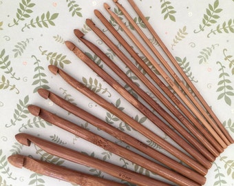 CROCHET HOOK SET Carbonised Bamboo Set of 12 Hooks