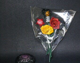 Mini bouquet of paper doll black hair