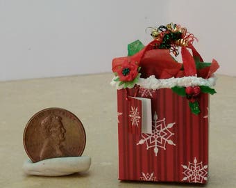Ooak 1:12 scale 1.5 inch high miniature dollhouse Christmas gift bag present by Mable Malley