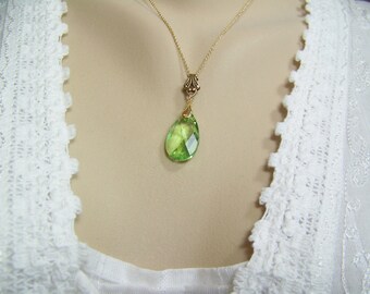 Peridot Teardrop Necklace, Peridot Briolette, Swarovski Peridot, Peridot Necklace, August Birthstone, Faceted Peridot, Green Crystal