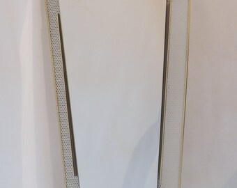 Mategot Stil perforierten Metall Spiegel ca. 1950er Jahren außergewöhnlich gutem Zustand. MACHEN SIE EIN ANGEBOT