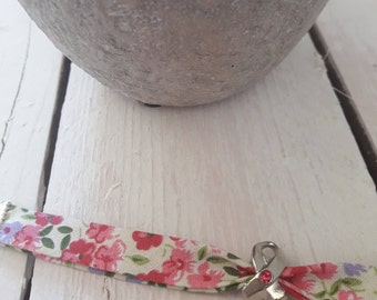 Breast cancer Bracelet: Let's!