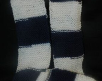 Hand knitted striped Scarf In Navy and White V2015