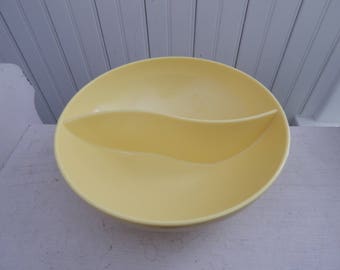 Retro Yellow Mar-Crest Melmac Divided Vegetable Serving Bowl - Vintage 1950s Melmac Melamine Serving Bowl - Yellow Bowl - Vintage Kitchen