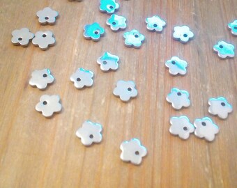 20 charms 6mm stainless steel flower