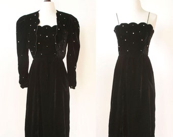 vintage 1980s dress and jacket <> early 1980s black velvet dress and jacket set <> 80s Lillie Rubin dress with rhinestones